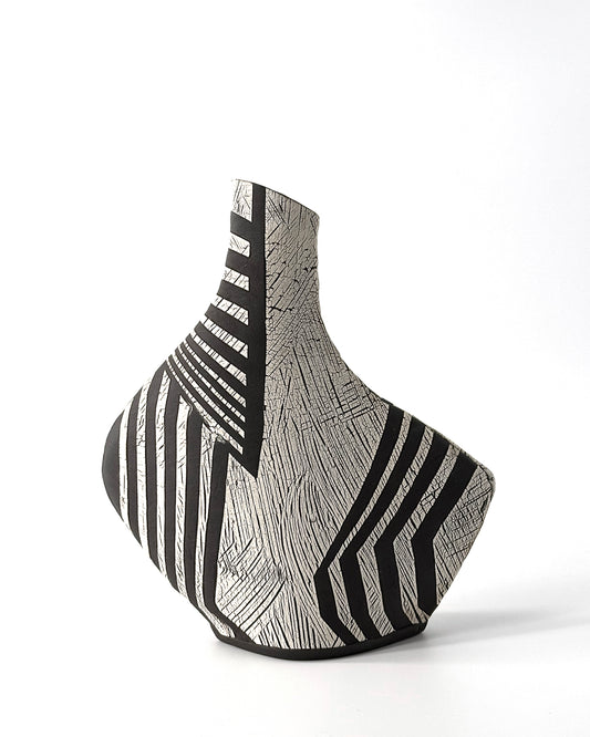 Swirl vase (medium)