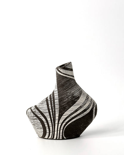 Swirl vase (small)