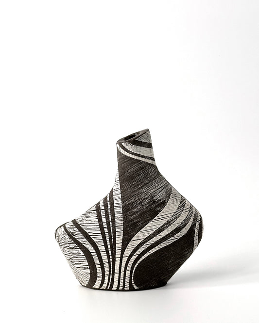 Swirl vase (small)
